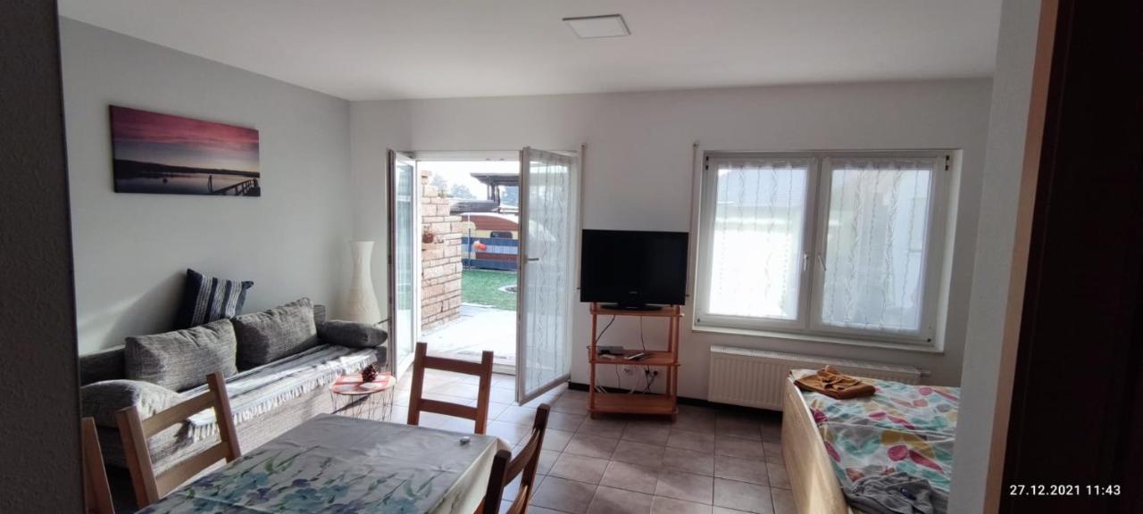 Pension Und Ferienwohnung Walther Storkow  Exterior foto